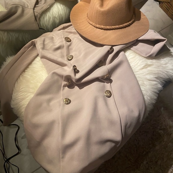 New - Picture 2 of 4